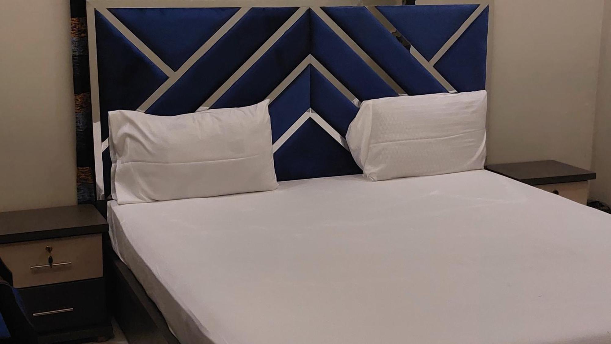 Gulshan Guest House Karachi Luaran gambar